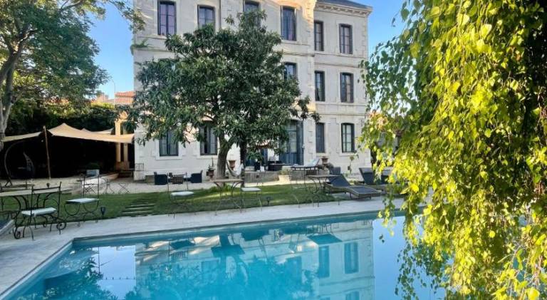 Demeure Saint Louis Historic manor, City 700m, free parking, A C, Clim, WIFI, city view, Garden — photo 3