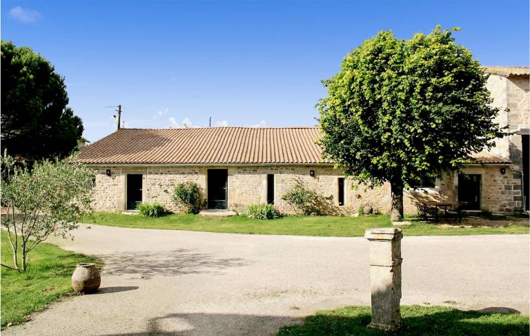 Farmhouse  La Crèche