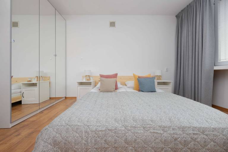 Family-oriented studio with fast internet | Close to Palace of Culture and Science | Pet-friendly — photo 2