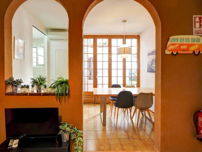 Apartment with patio | City view | Close to the beach | Dogs allowed — photo 2