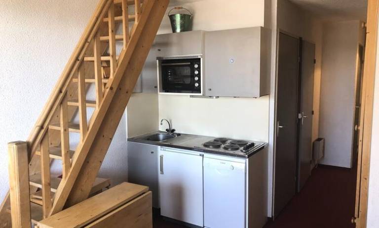 100m from resort center, balcony, tv, ski locker, 32m², Alpe d'Huez in Huez