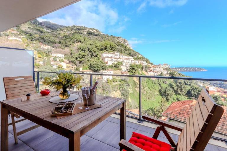 Fully equipped lovely house with pool, terrace & yard | Perfect for remote work | Pets are welcome — photo 2