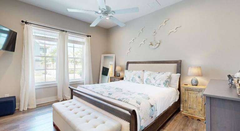 Vacation home with pool | Pet-friendly — photo 2