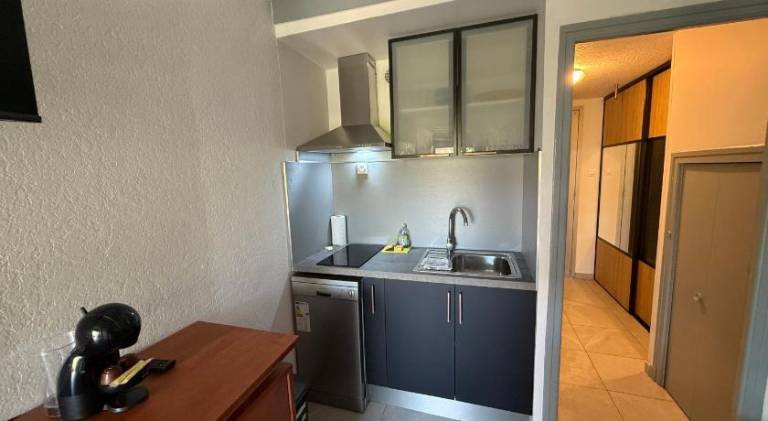 Vacation home with barbecue, garden & patio — photo 2
