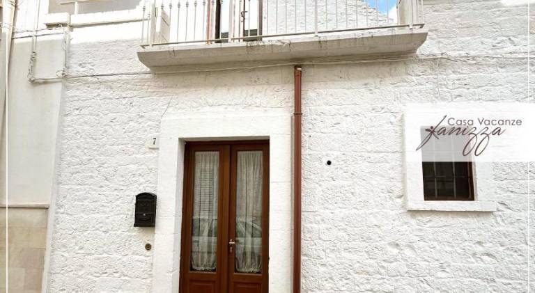 House with 3 rooms for 7 persons in Alberobello