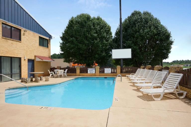 Days Inn by Wyndham Richburg — photo 2