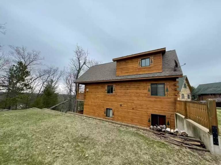 Cabin  Warrens