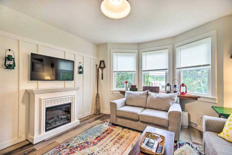 Pet-Friendly Saranac Lake Retreat w/ Deck & Yard — photo 5