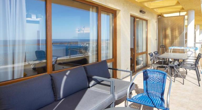 Apartment with terrace | Next to the beach | Pet-friendly — photo 3
