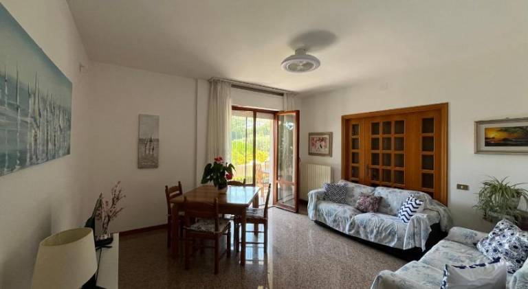 Rental apartment with 3 rooms for 7 persons — photo 2
