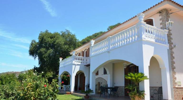 Vacation home with pool | Pets allowed in Tropea