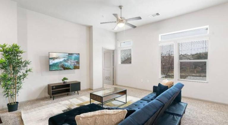 Rental apartment with pool — photo 3
