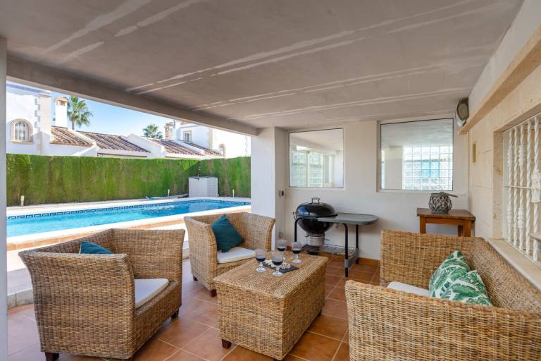Fully equipped lovely villa with yard, pool & grill | Golf view | Pets are welcome — photo 2
