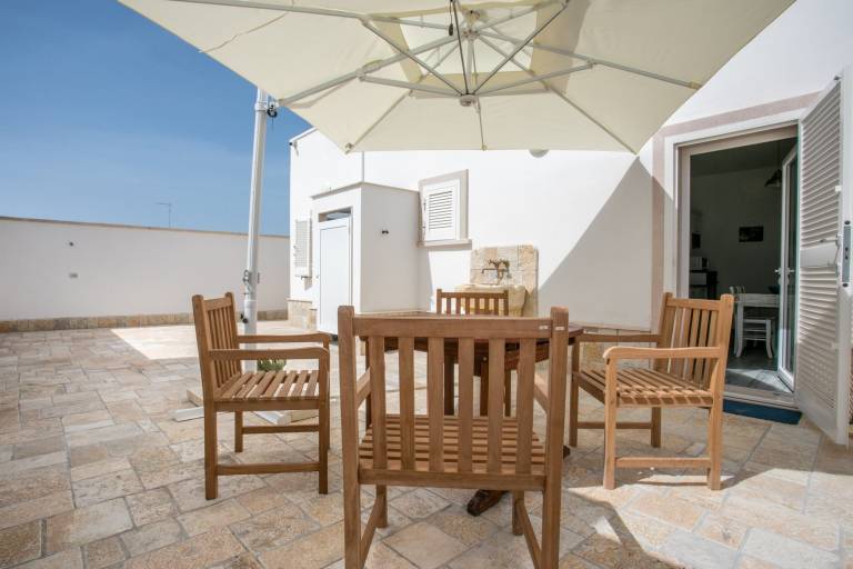 Family-oriented lovely villa with yard | Close to the beach | Pet-friendly — photo 4