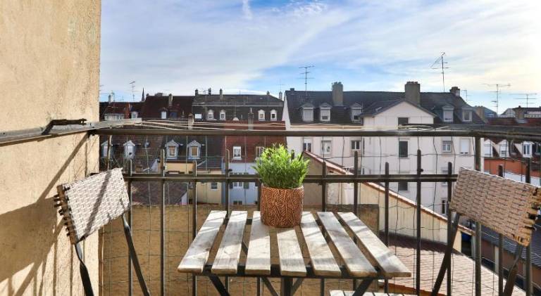 Rental apartment with 2 rooms for 4 persons in Sausheim
