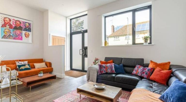 Holiday apartment | Close to Brighton Palace Pier | Next to the beach | Pets are welcome — photo 3