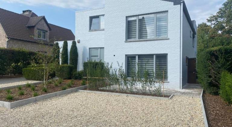 Route 123 Birchwood Pension in Hasselt