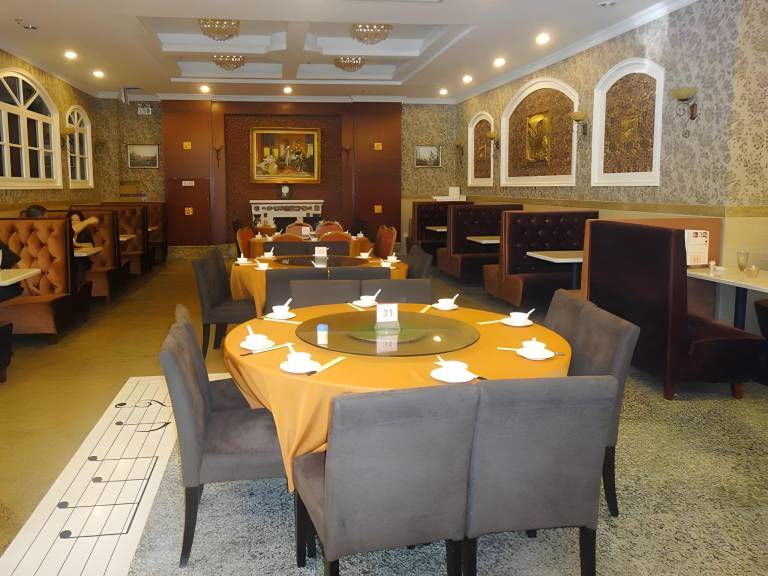 Vienna Hotel Shenzhen Bijiashan Yinhu Metro Station — photo 4