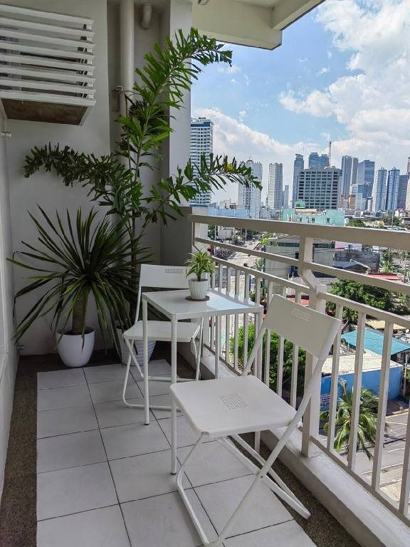 Happirest Cozy Crib 2-BR Lumiere Residences — photo 4