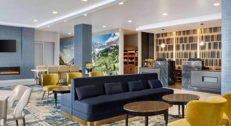 La Quinta Inn & Suites by Wyndham Denver Parker — photo 3