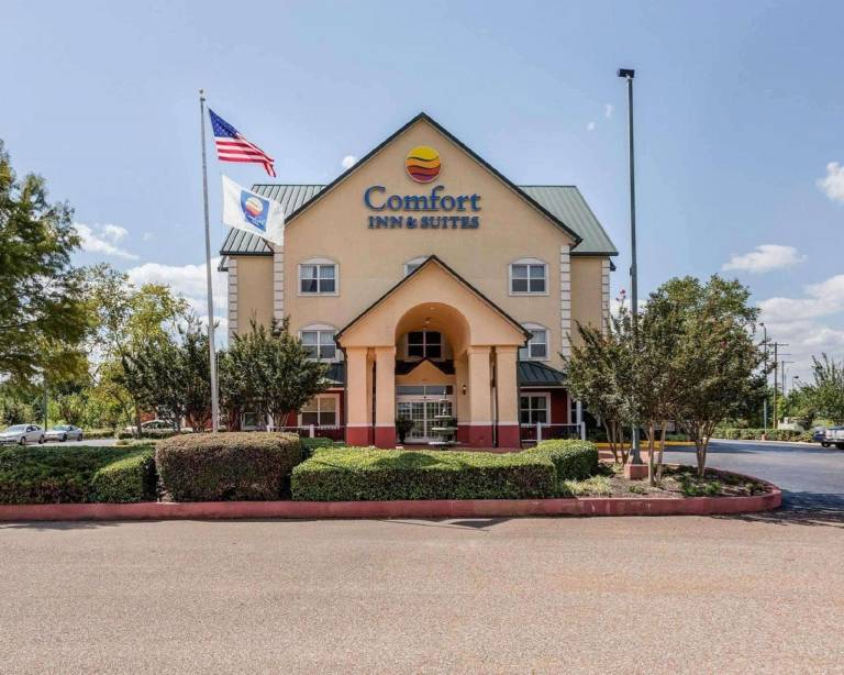 Comfort Inn & Suites Grenada in Grenada, MS