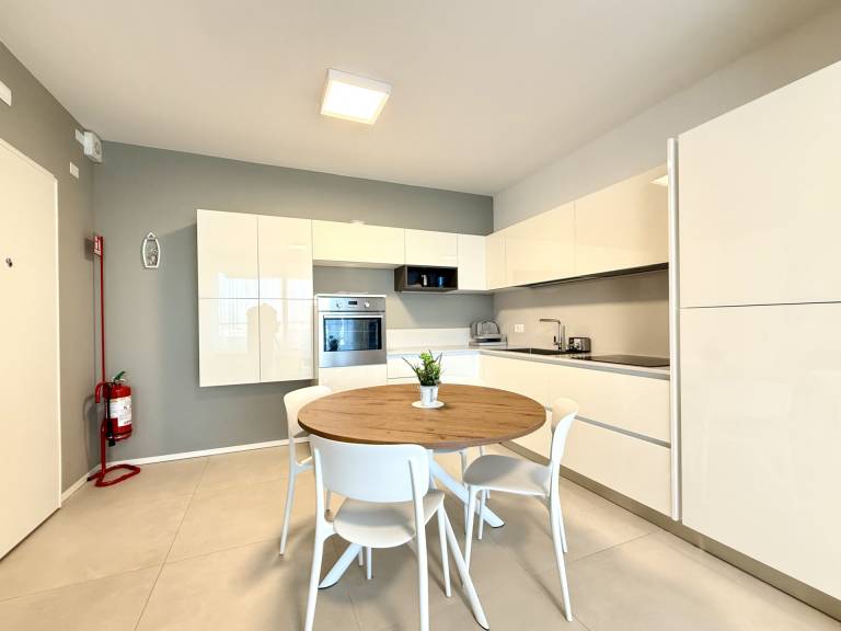 Apartment with patio | Beach nearby | Pet-friendly — photo 2