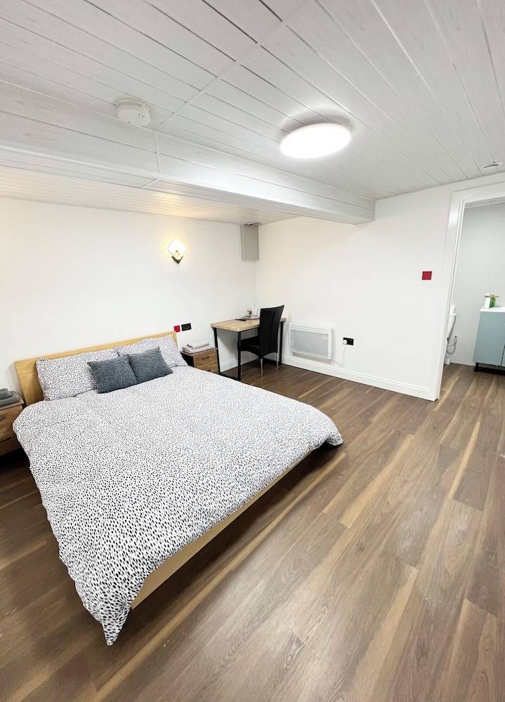 Accommodation  Freshwater East