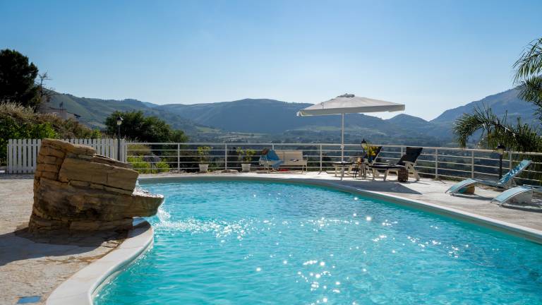 Fully equipped villa with yard, terrace & BBQ | Good for workation | Pets allowed — photo 5