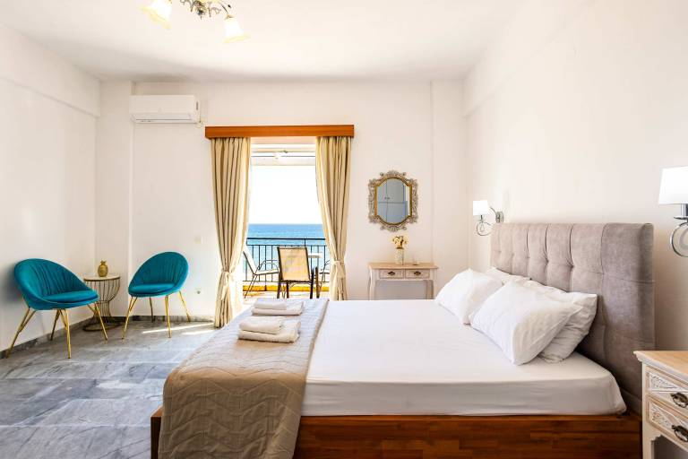 Family-oriented rental apartment with fast internet & yard | Sea view | Close to the beach | Dogs allowed — photo 5