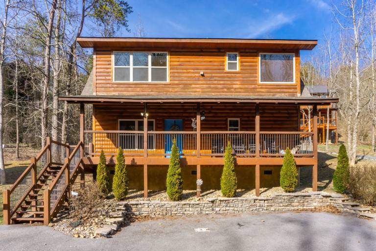 1 Mi to Parkway! Hot Tub Hideaway in Pigeon Forge in Pigeon Forge, TN