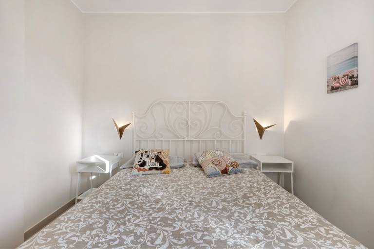 Holiday Apartment '4 Passi Mare 2' with Balconies, A/C & Wi-Fi — photo 3