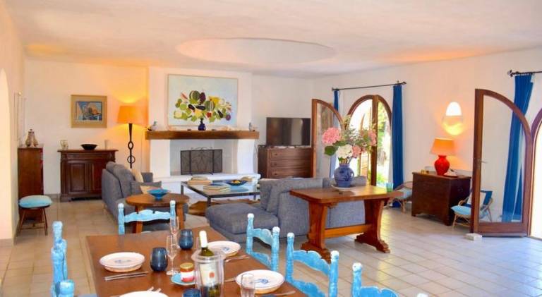 Villa with 5 rooms for 10 persons — photo 4