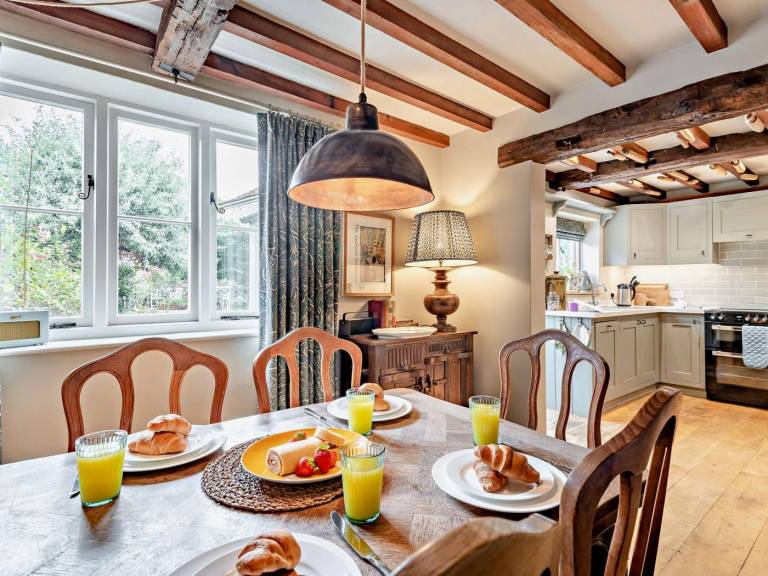 Fully equipped cottage with BBQ & garden | Pets allowed — photo 4