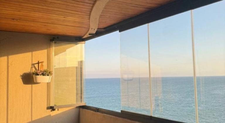 Epic Oceanfront Flat - 360 Sea View — photo 4
