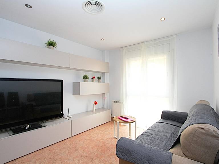 110m² Apartment, Rooftop Terrace, 100m from Beach, A/C, Parking, WiFi - Lloret de Mar — photo 5