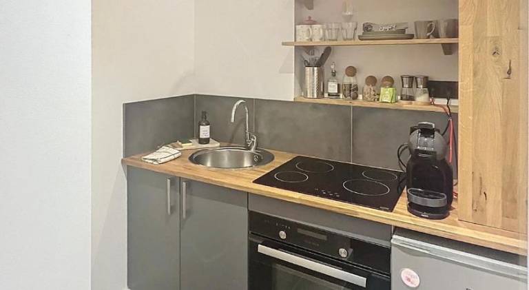So Guest, Clou dans le fer, modern suite near cathedral — photo 3