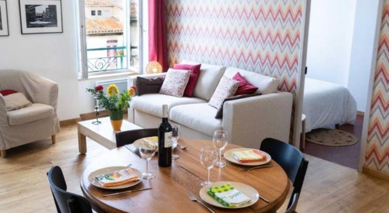 Rental apartment with 1 room for 4 persons in Draguignan