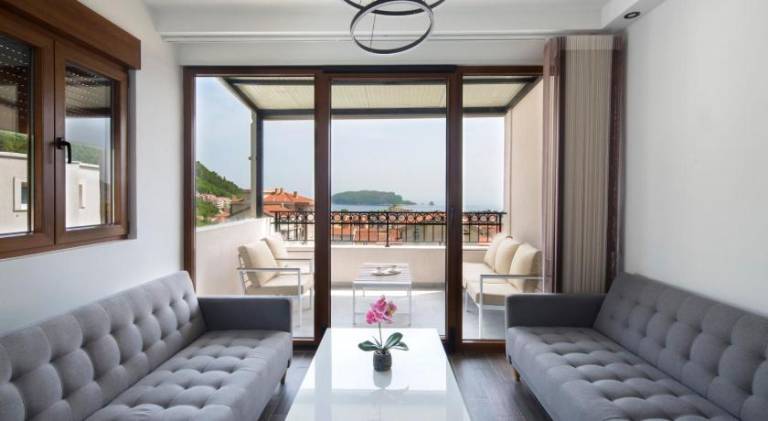 Apartment Podmaine