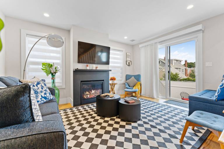 Condo  Concord