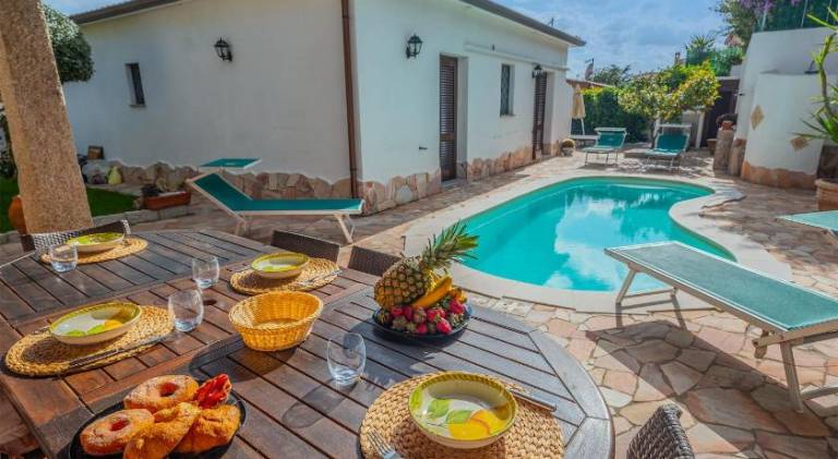 Sardinia Family Villas - Villa Donatella with private pool in Arzachena