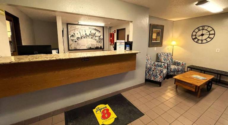 Super 8 By Wyndham Missoula/Brooks Street — photo 3