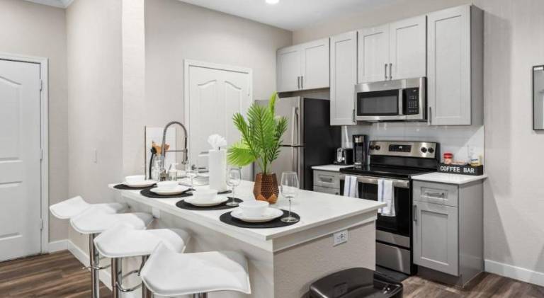Chic 1BR - Scottsdale, Pet-friendly, Sunrise Peak — photo 4