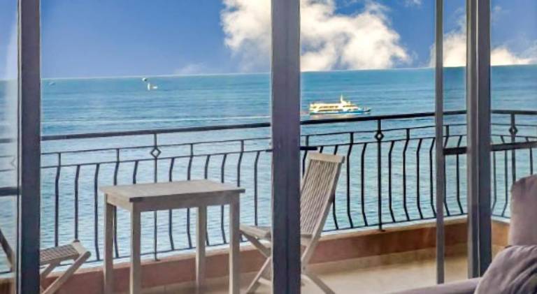 Spacious holiday apartment | Close to the beach | Pet-friendly in St. Julian's
