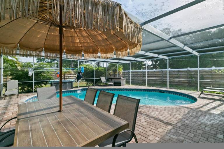 Sarasota Family Home Private Heated Pool Relax