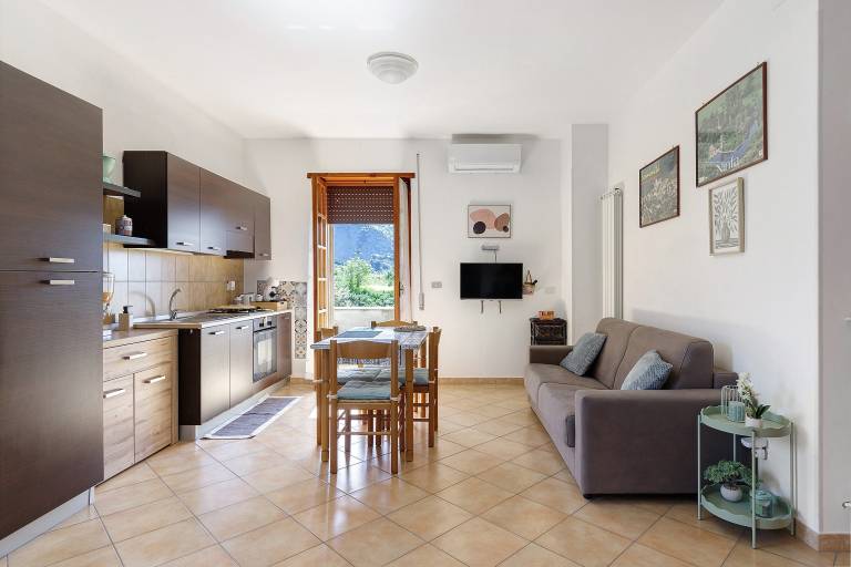 Apartment 'L'oasi Di Alice' with Mountain View, Wi-Fi and Air Conditioning — photo 3