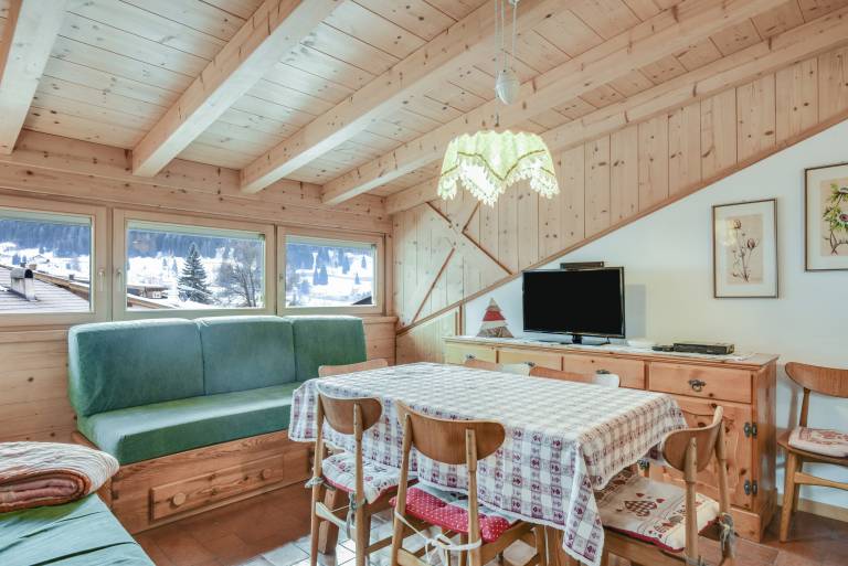 Apartment "Ciasa Christina - Attic" with Wi-Fi, Balcony & Mountain View — photo 4