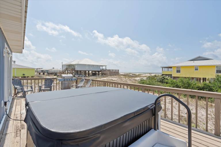 Dauphin Island Escape - 102 Ponchartrain Ct — photo 2