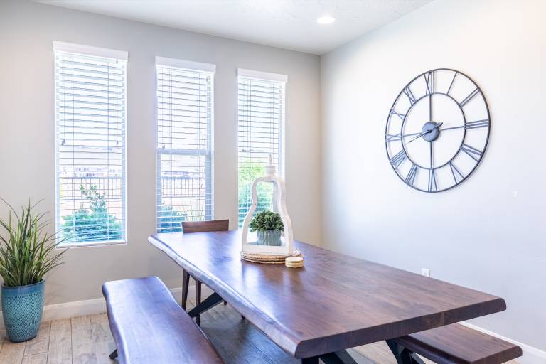 Fully equipped charming vacation home with jacuzzi, heated pool & grill | Mountain view | Pets are welcome — photo 5