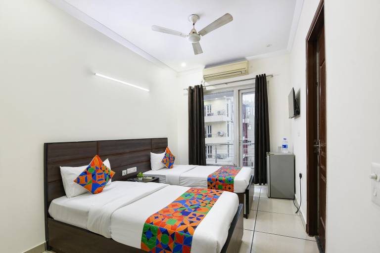 Gazelle Inn Medanta — photo 2