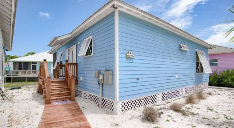 Rookery 3 Beach Cottages with two pools hot tub — photo 2